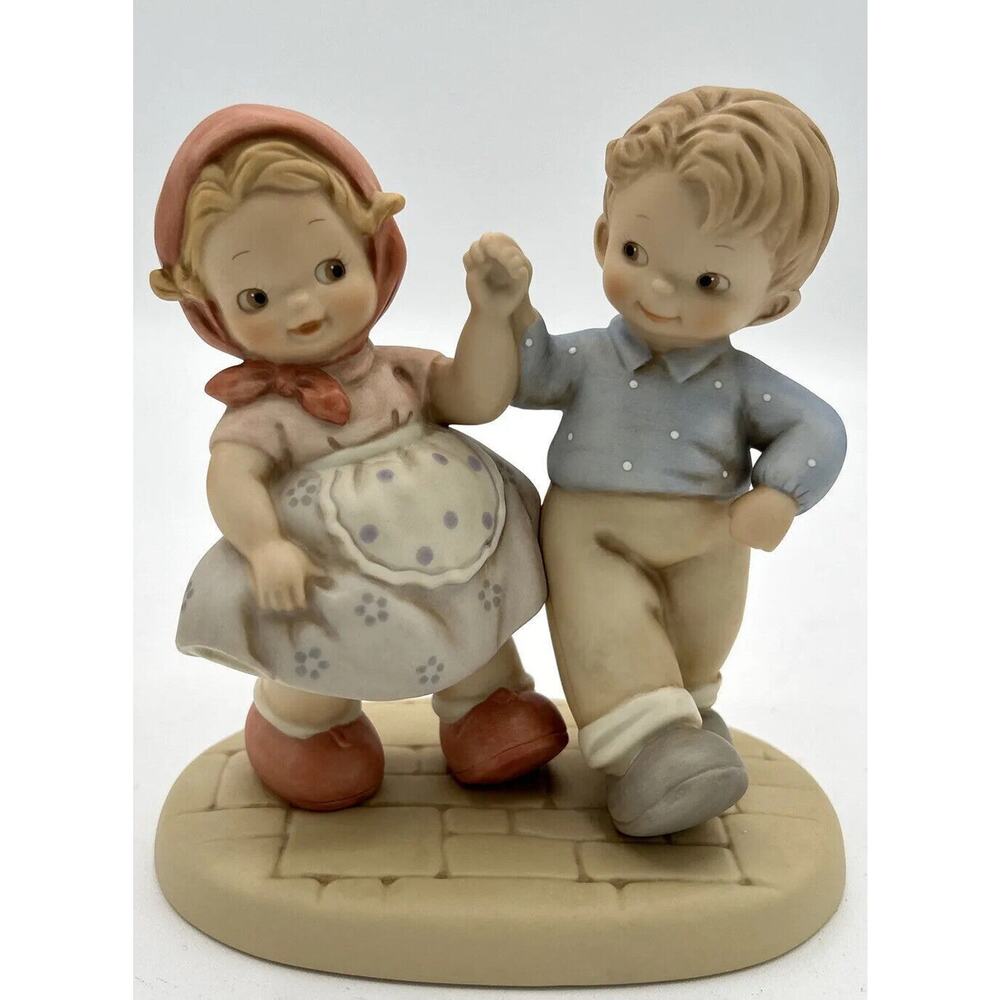 Enesco Memories of Yesterday May I Have This Dance? Figurine No Box SKU‎ U229